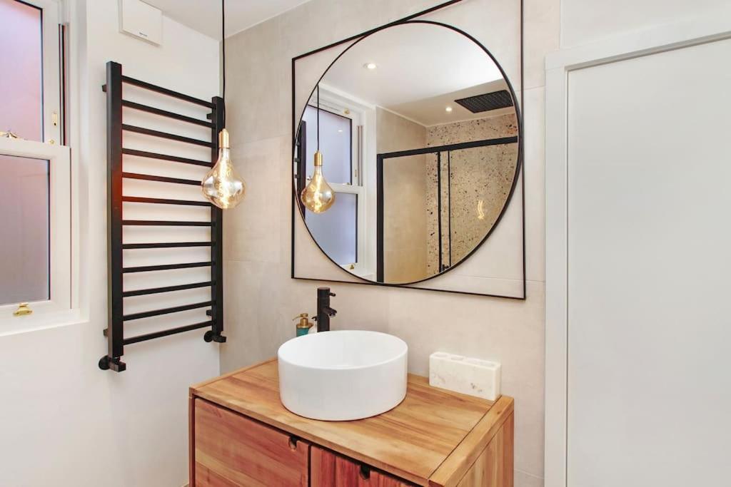 Apartamento Newly Refurbished, Cosy & Modern In E17 Londres